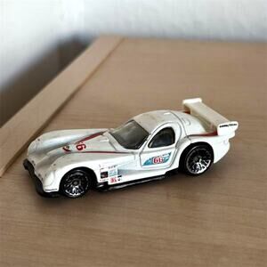 Vintage Hot Wheels 1997 Panoz GTR-1 1:64 Diecast Car White 1998 First Editions